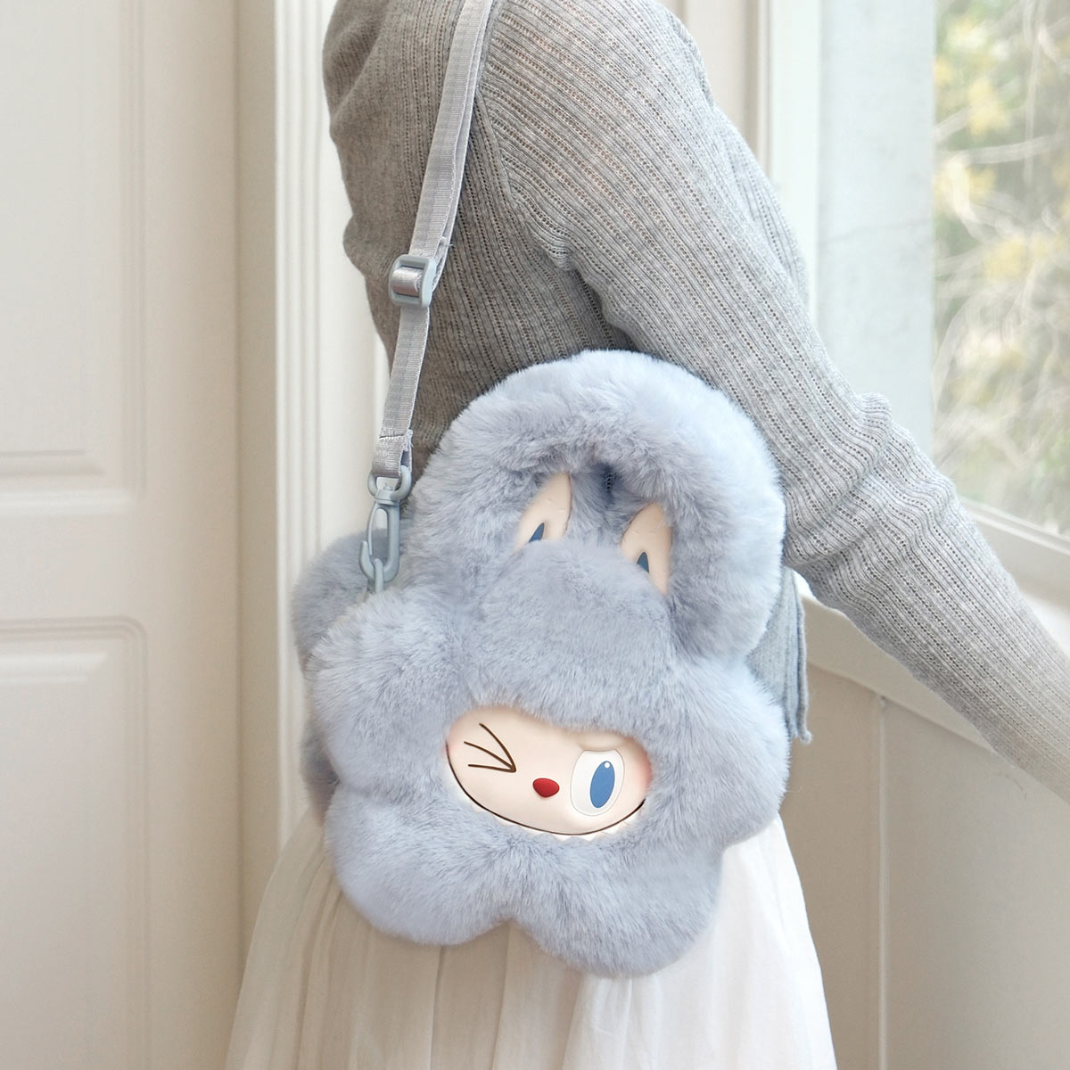 THE MONSTERS LABUBU Classic Series-Plush Flower Bag – VALOR HYPE