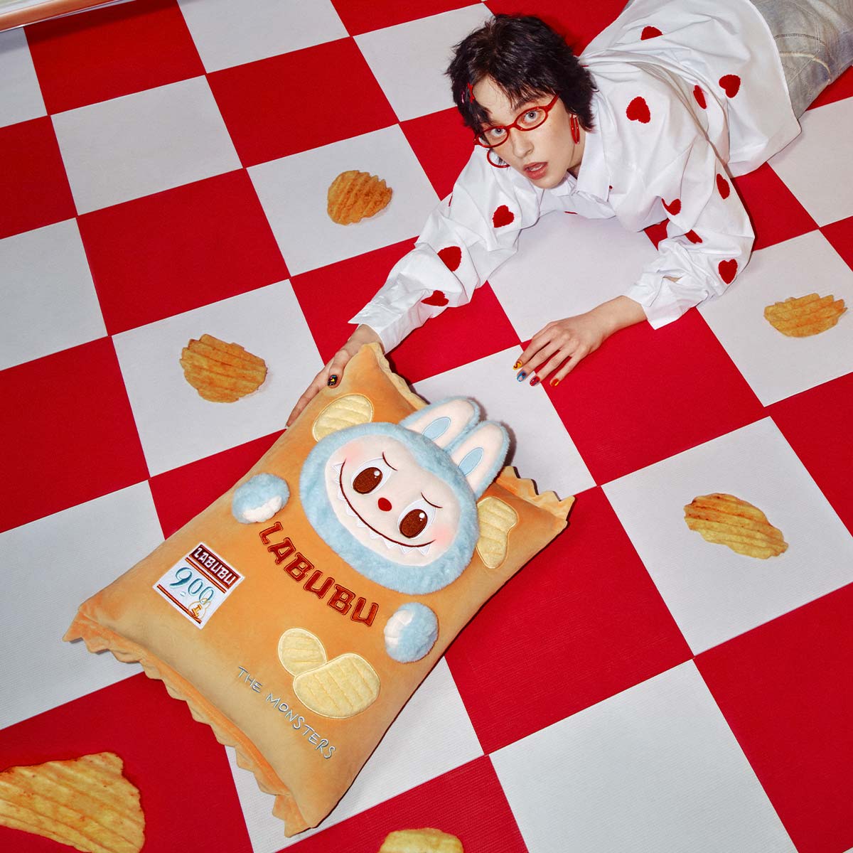 THE MONSTERS LABUBU Wacky Mart Series-Pillow (Chips) (Black Friday