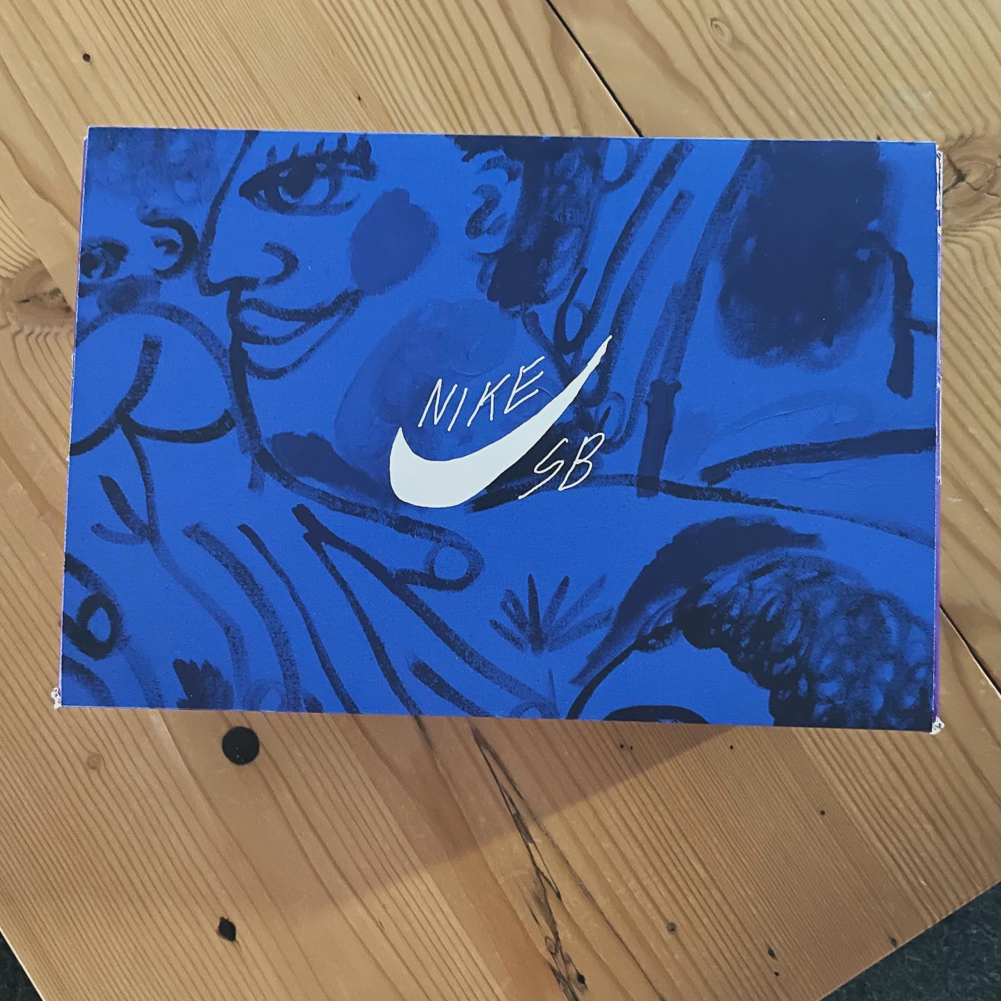 Special Box Nike SB Dunk Low There Skateboards