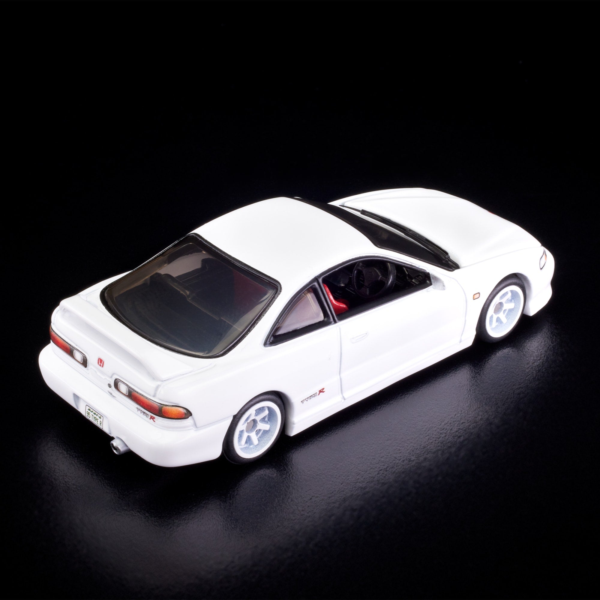 RLC Exclusive 1995 Honda Integra Type R – VALOR HYPE