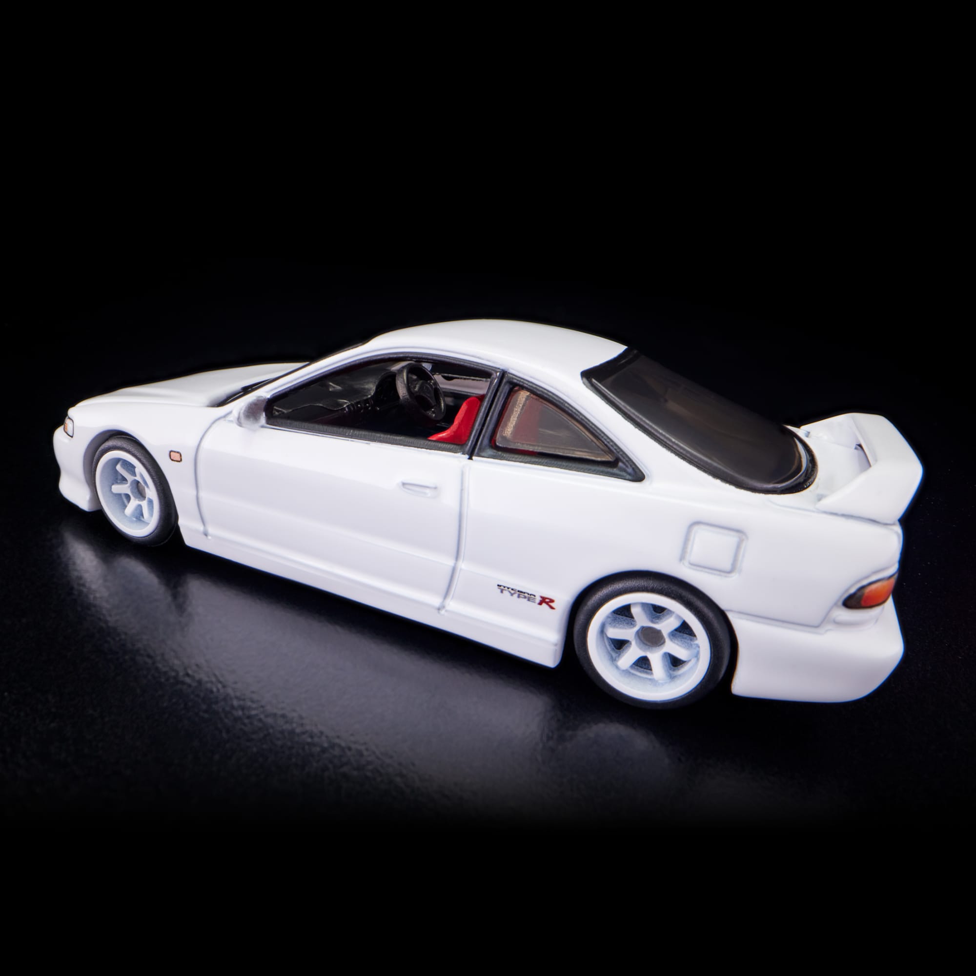 RLC Exclusive 1995 Honda Integra Type R – VALOR HYPE